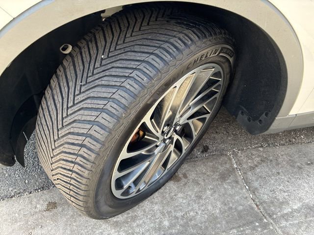 Used 2019 Lincoln Nautilus Reserve image 46