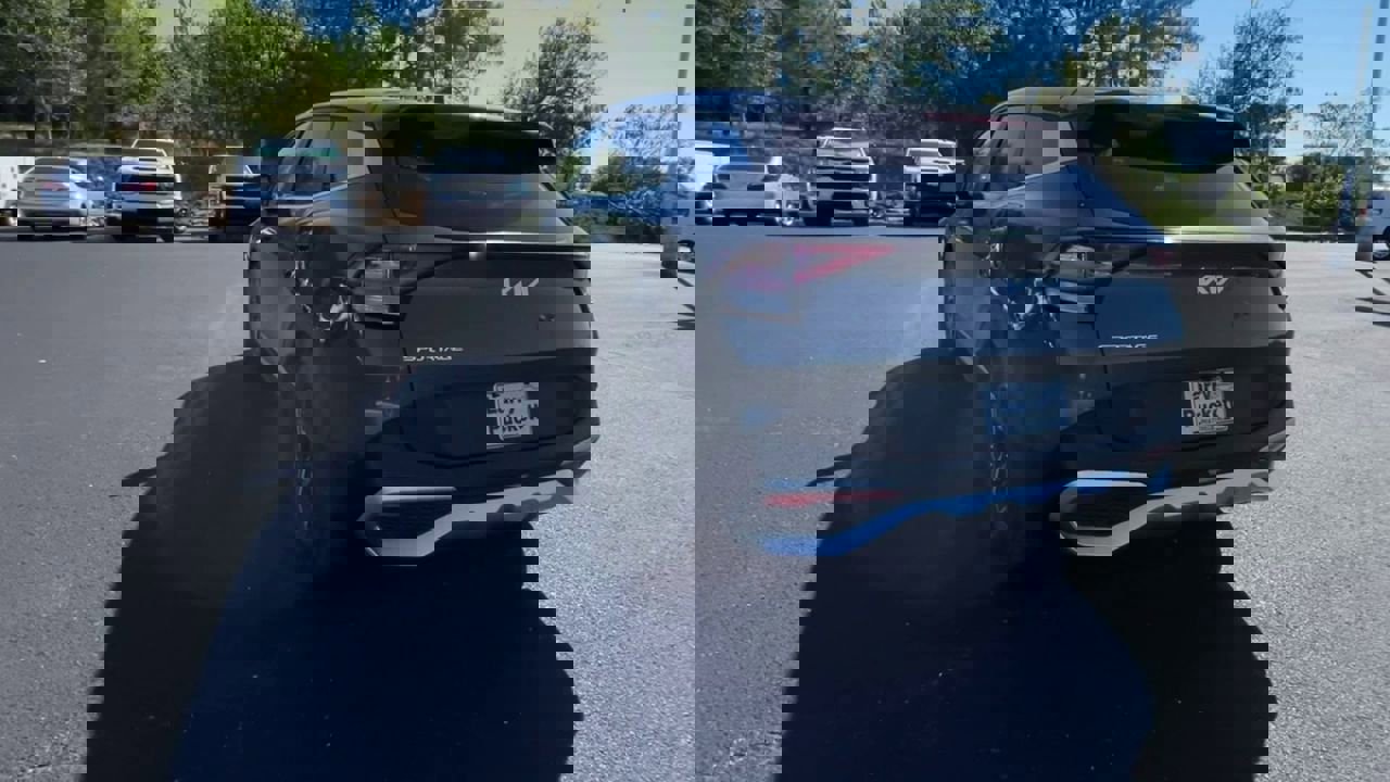 Used 2024 Kia Sportage LX image 7