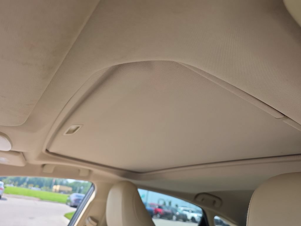 Used 2019 Toyota Avalon XLE w/ Moonroof Package FWD image 25