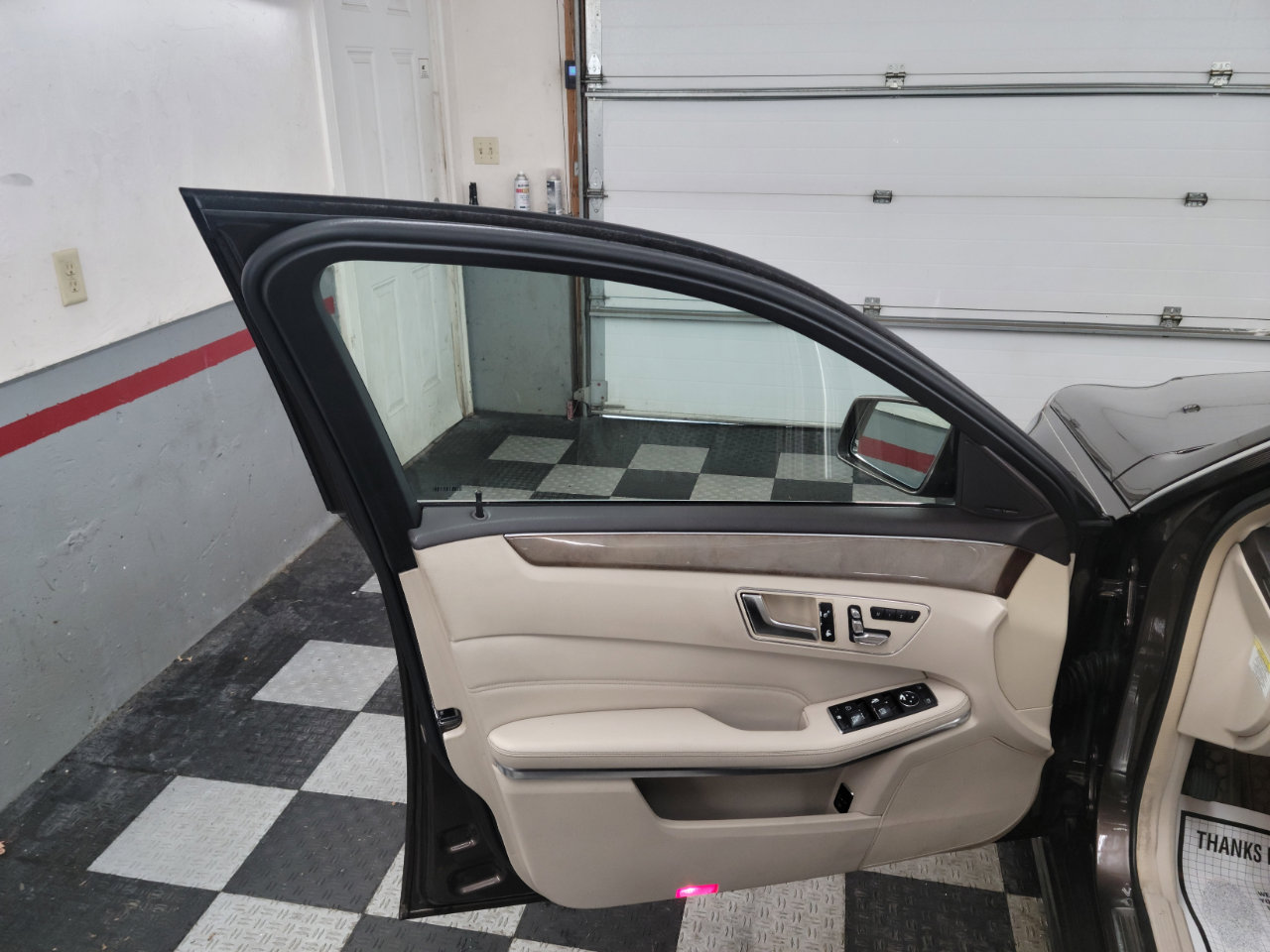 Used 2014 Mercedes-Benz E 350 4MATIC Sedan w/ Premium 1 Package image 17