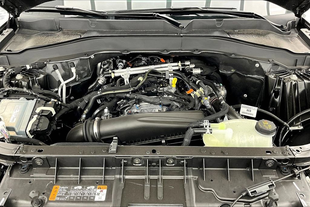 New 2026 Ford Explorer Active AWD/4WD image 12