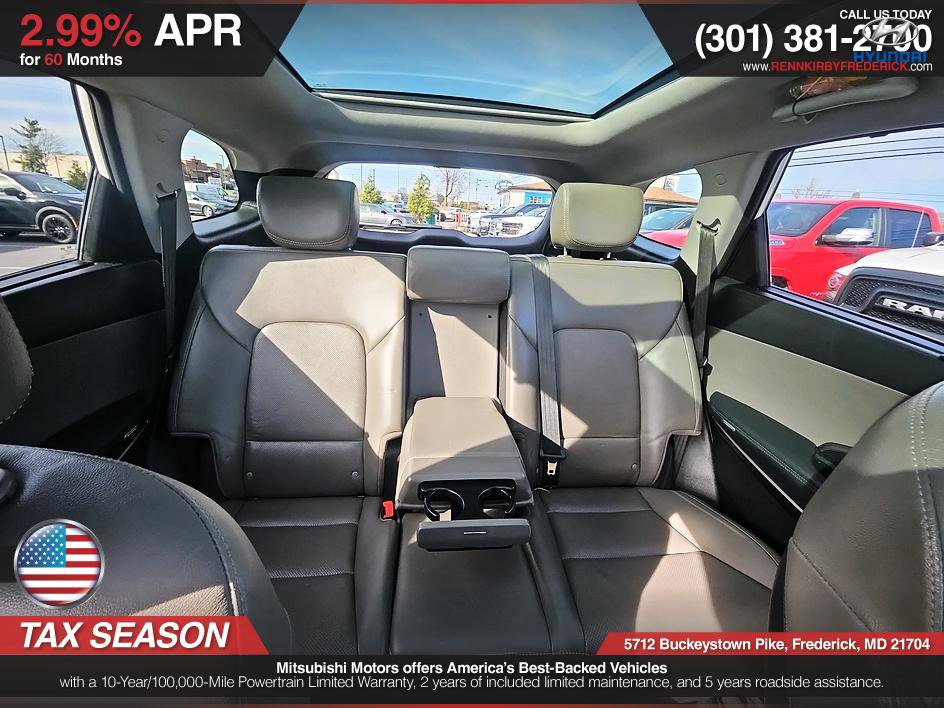 Used 2017 Hyundai Santa Fe SE w/ SE Ultimate Tech Package 03 image 23