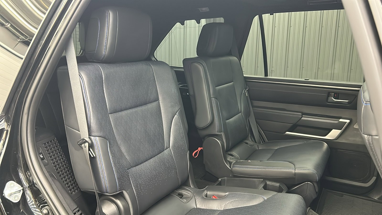 Used 2025 Toyota Sequoia Limited image 40