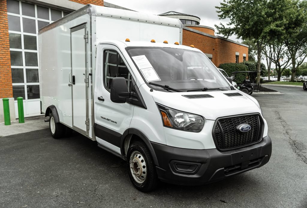 Used 2022 Ford Transit 350 DRW RWD image 5