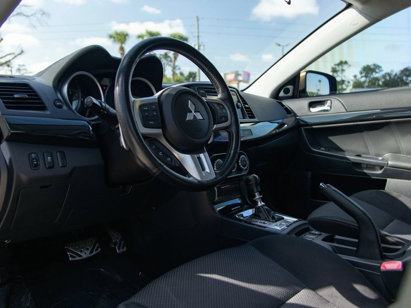 Used 2015 Mitsubishi Lancer Evolution MR AWD/4WD image 18