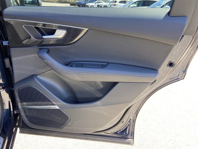 Used 2026 Audi Q7 2.0T Premium Plus w/ Premium Plus Package image 31