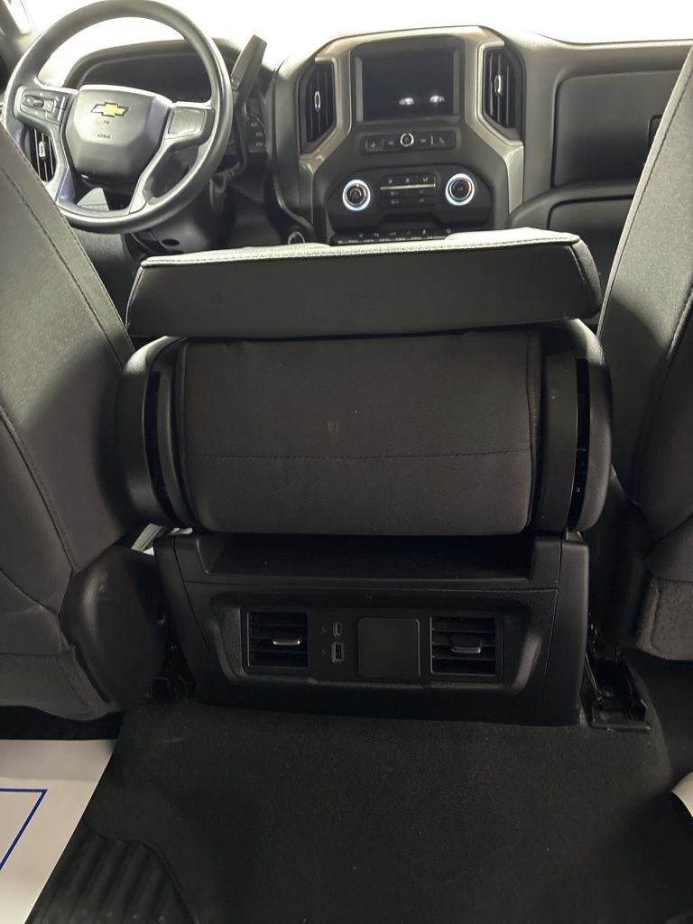 Used 2025 Chevrolet Silverado 2500 Custom w/ Custom Value Package image 24