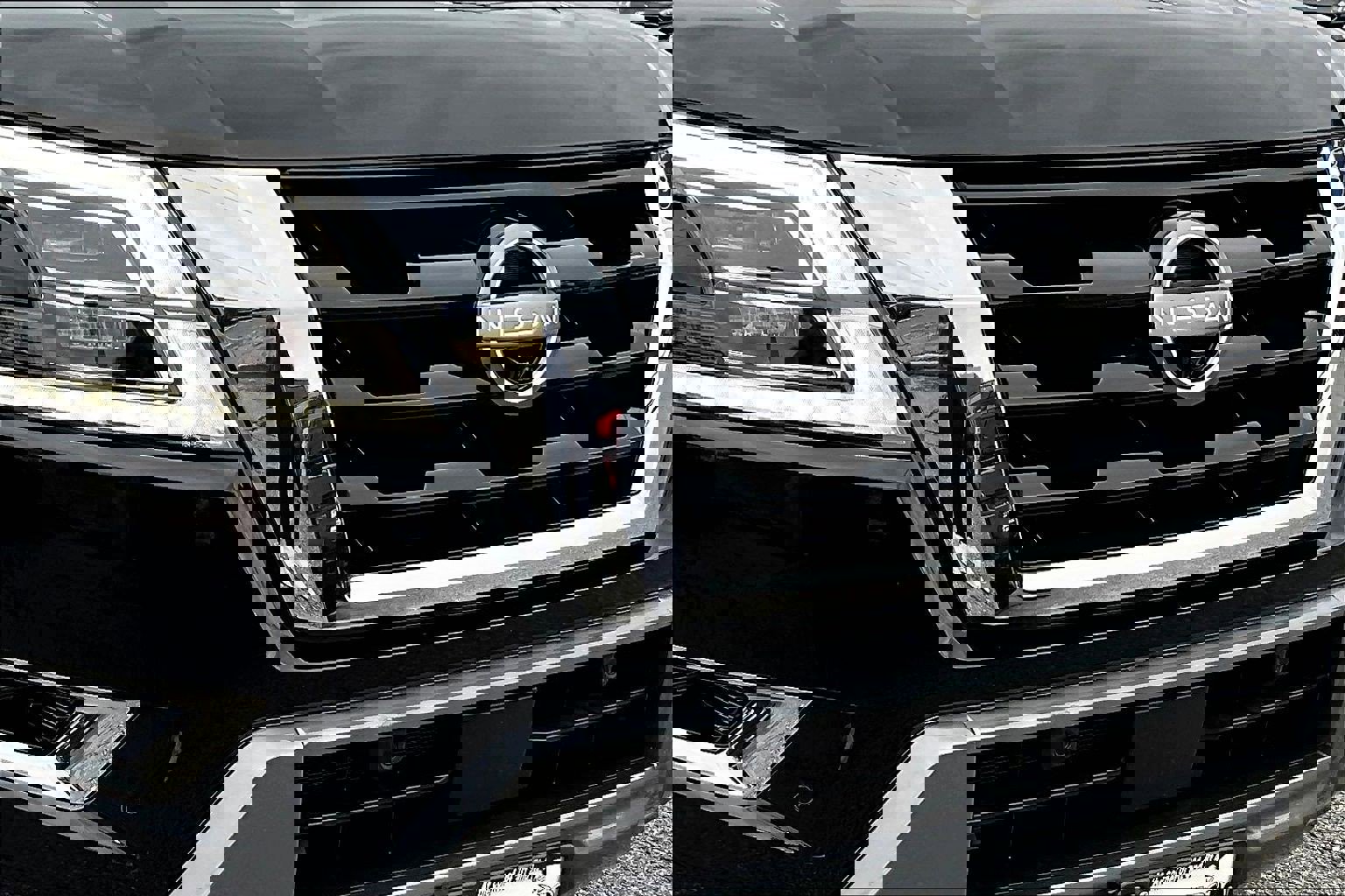 Used 2021 Nissan Armada Platinum w/ Captain's Chairs Package image 29