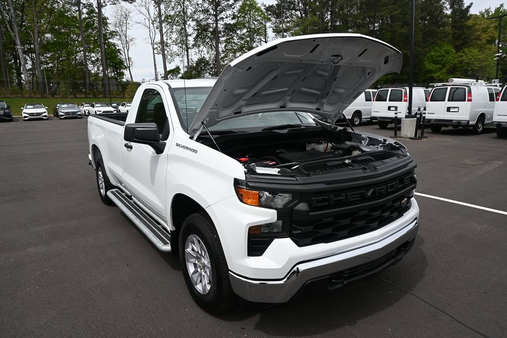 Used 2025 Chevrolet Silverado 1500 W/T image 27