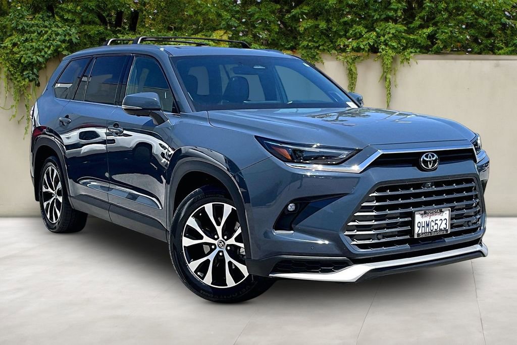 Used 2024 Toyota Grand Highlander AWD Hybrid image 1