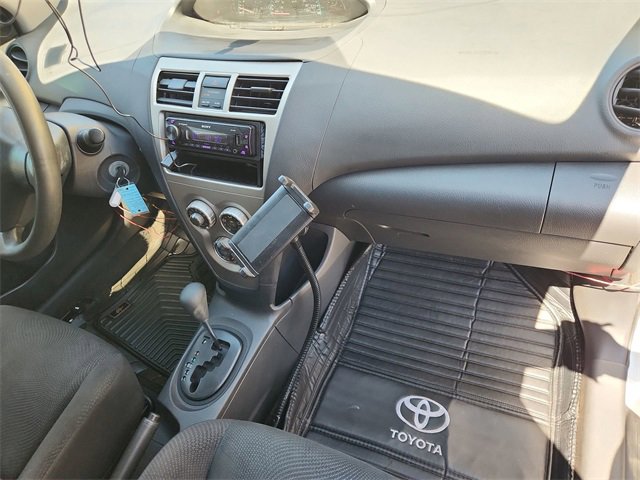 Used 2012 Toyota Yaris Sedan image 23