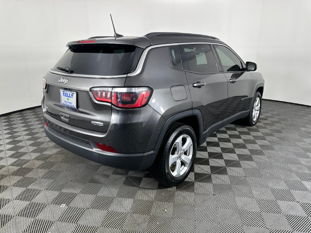 Certified 2017 Jeep Compass Latitude w/ Popular Equipment Group AWD/4WD image 27