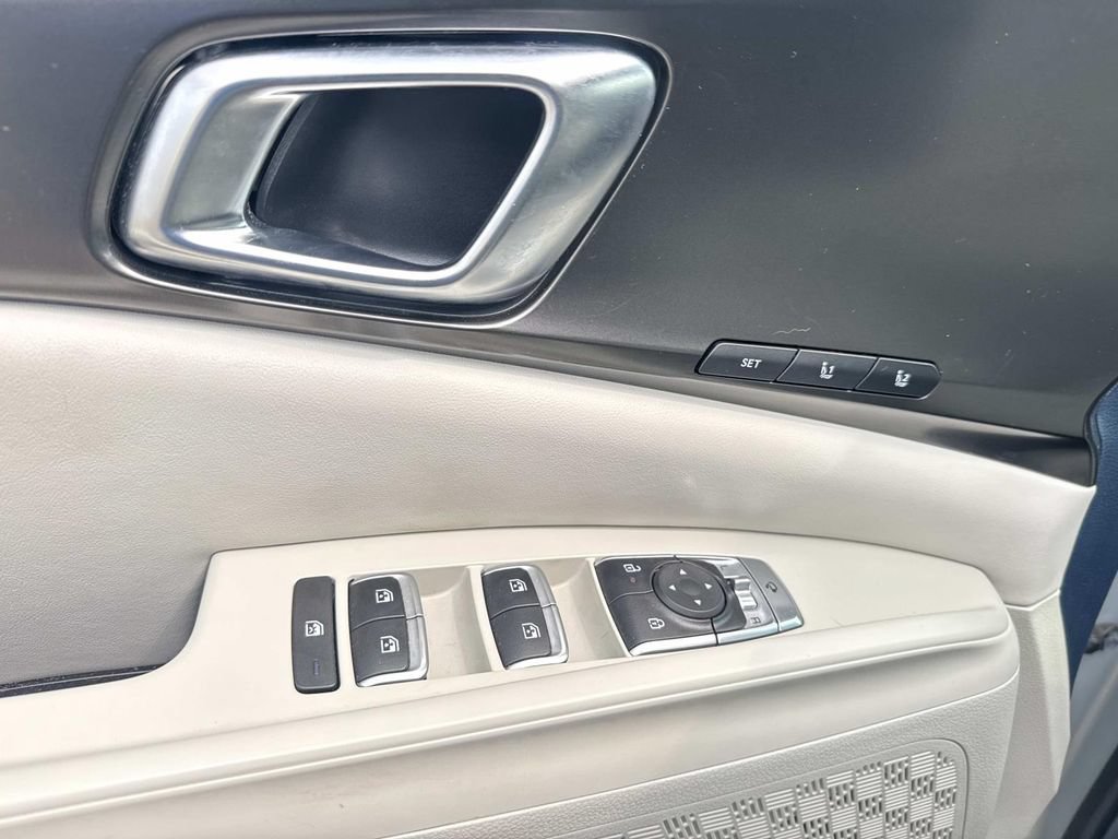 New 2025 Kia Carnival SX Prestige FWD image 26