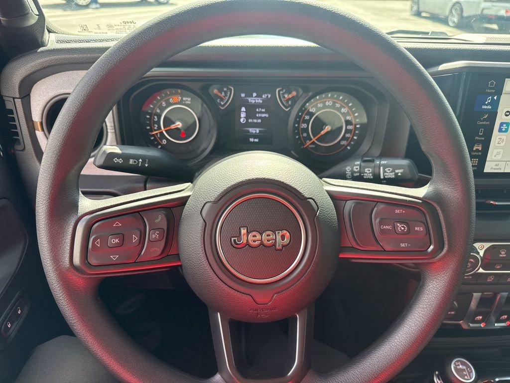 Used 2025 Jeep Wrangler Sport image 18