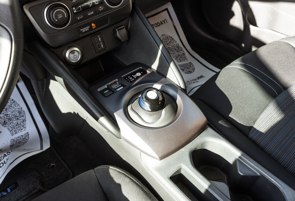 Used 2025 Nissan Leaf S FWD image 19