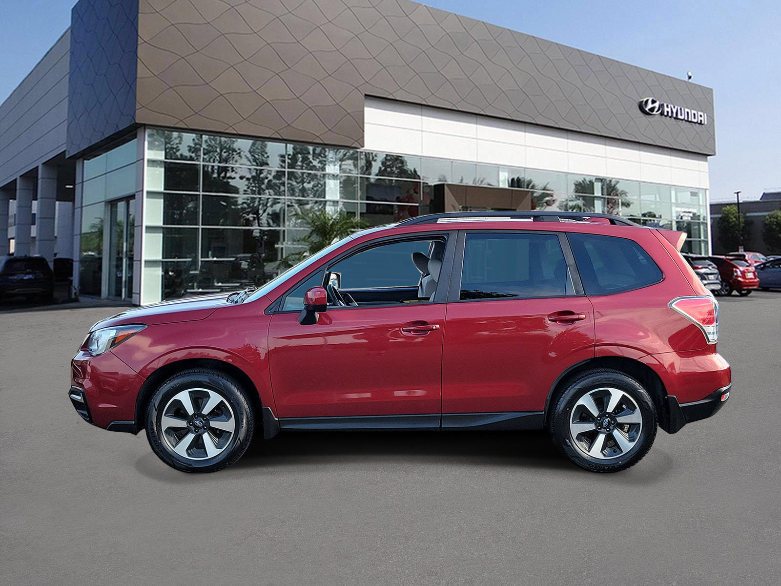 Used 2018 Subaru Forester 2.5i Premium AWD/4WD image 3