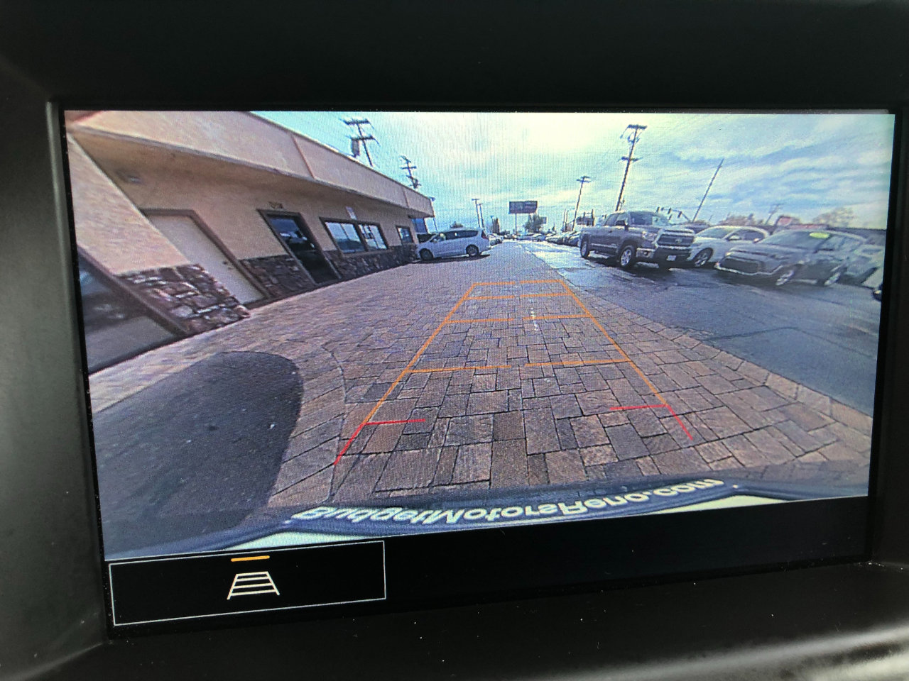 Used 2024 GMC Terrain SLT image 18