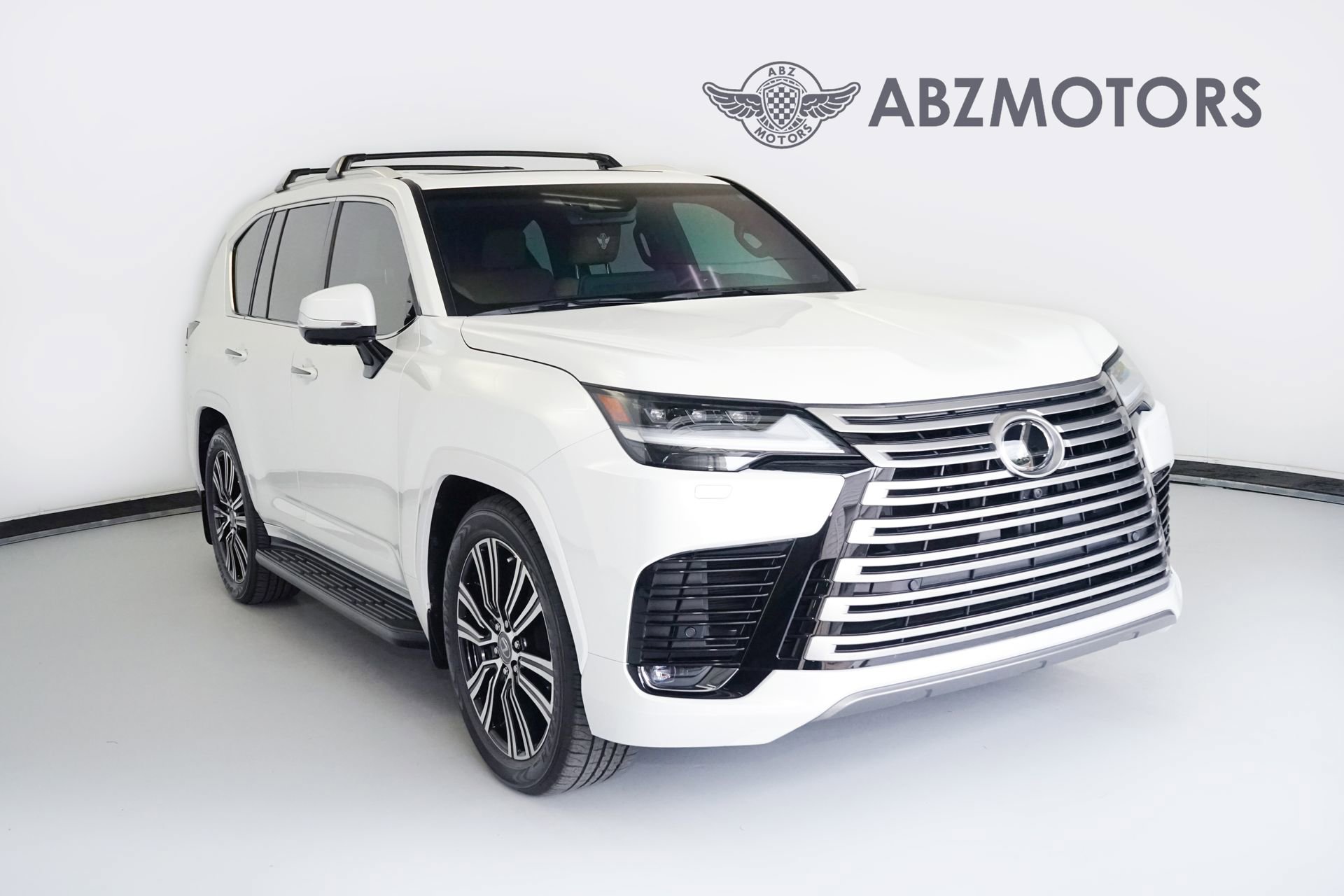 Used 2024 Lexus LX 600 4WD w/ Luxury Package image 1