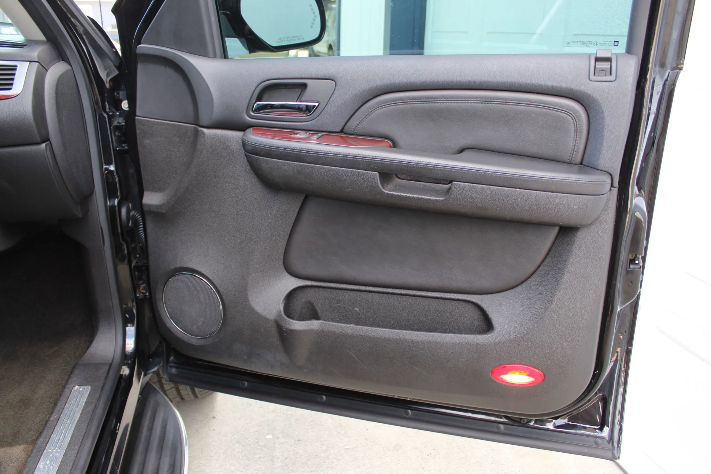 Used 2008 Cadillac Escalade EXT AWD/4WD image 27