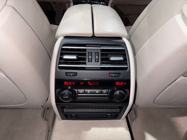 Used 2014 BMW 750i RWD image 56