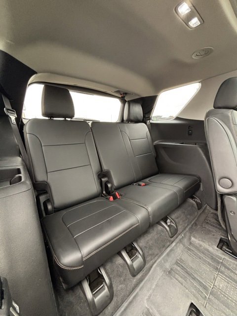 Used 2019 Chevrolet Traverse Premier w/ Redline Edition image 18