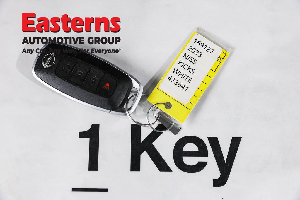 Used 2023 Nissan Kicks SR w/ SR Premium Package image 26