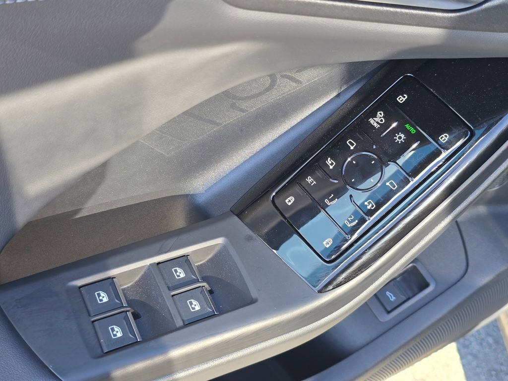 New 2027 Audi SQ6 e-tron Premium Plus AWD/4WD image 21