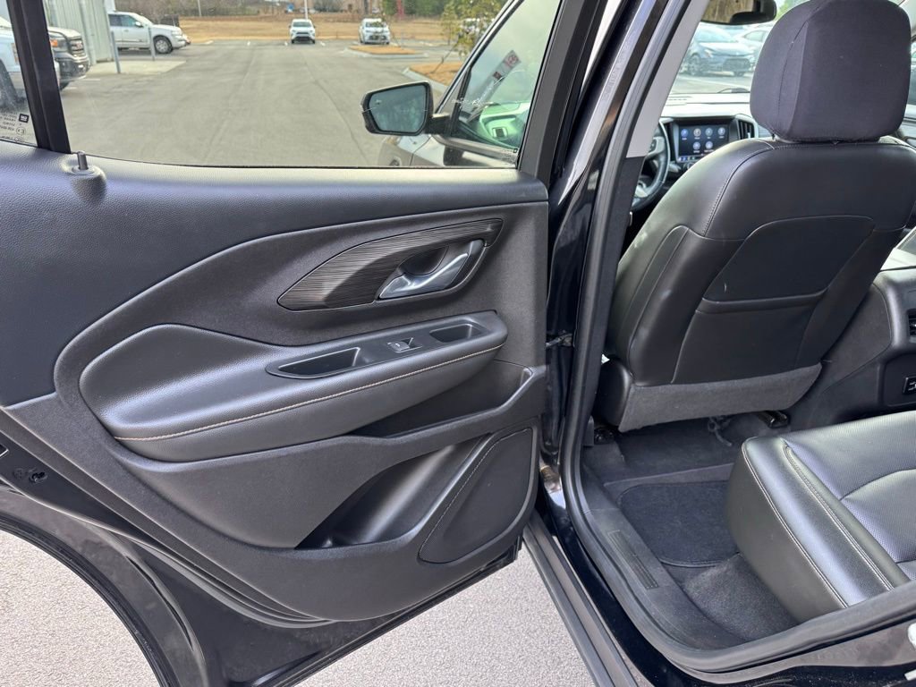 Used 2018 GMC Terrain SLT w/ Preferred Package image 32