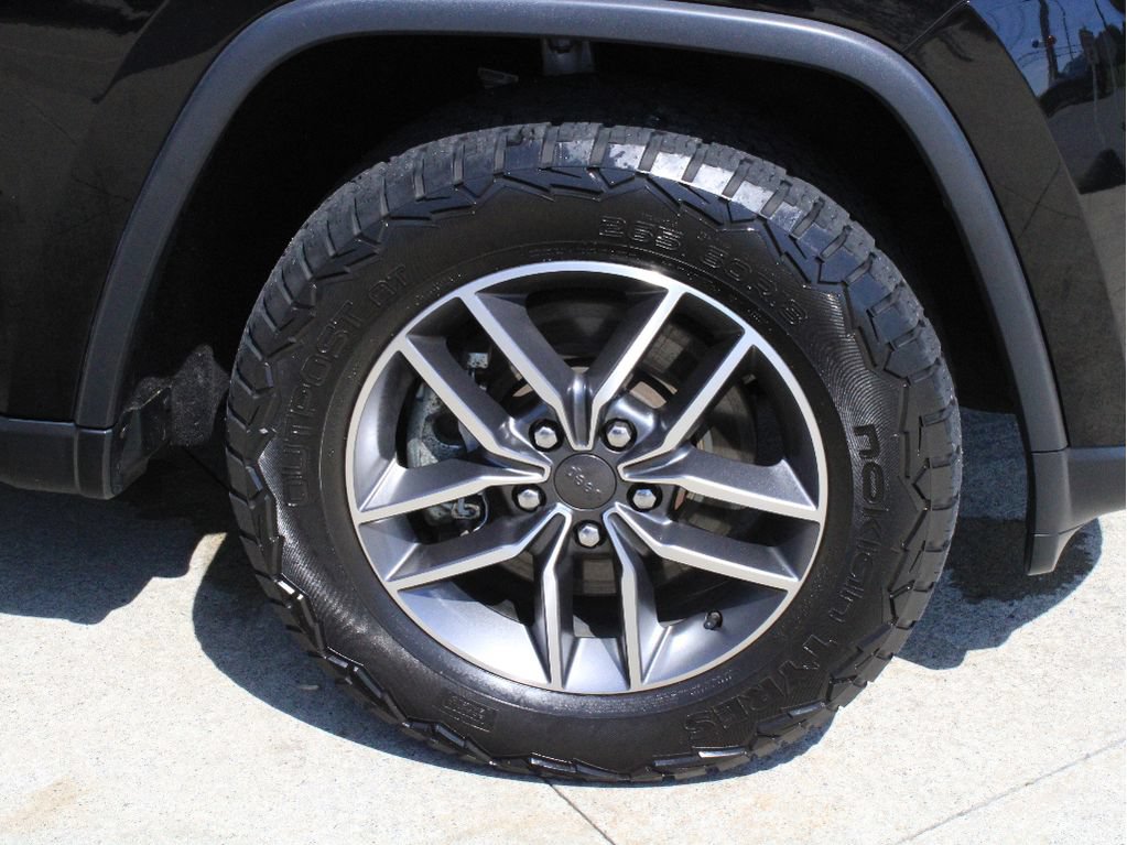 Used 2021 Jeep Grand Cherokee Limited w/ Luxury Group II AWD/4WD image 37