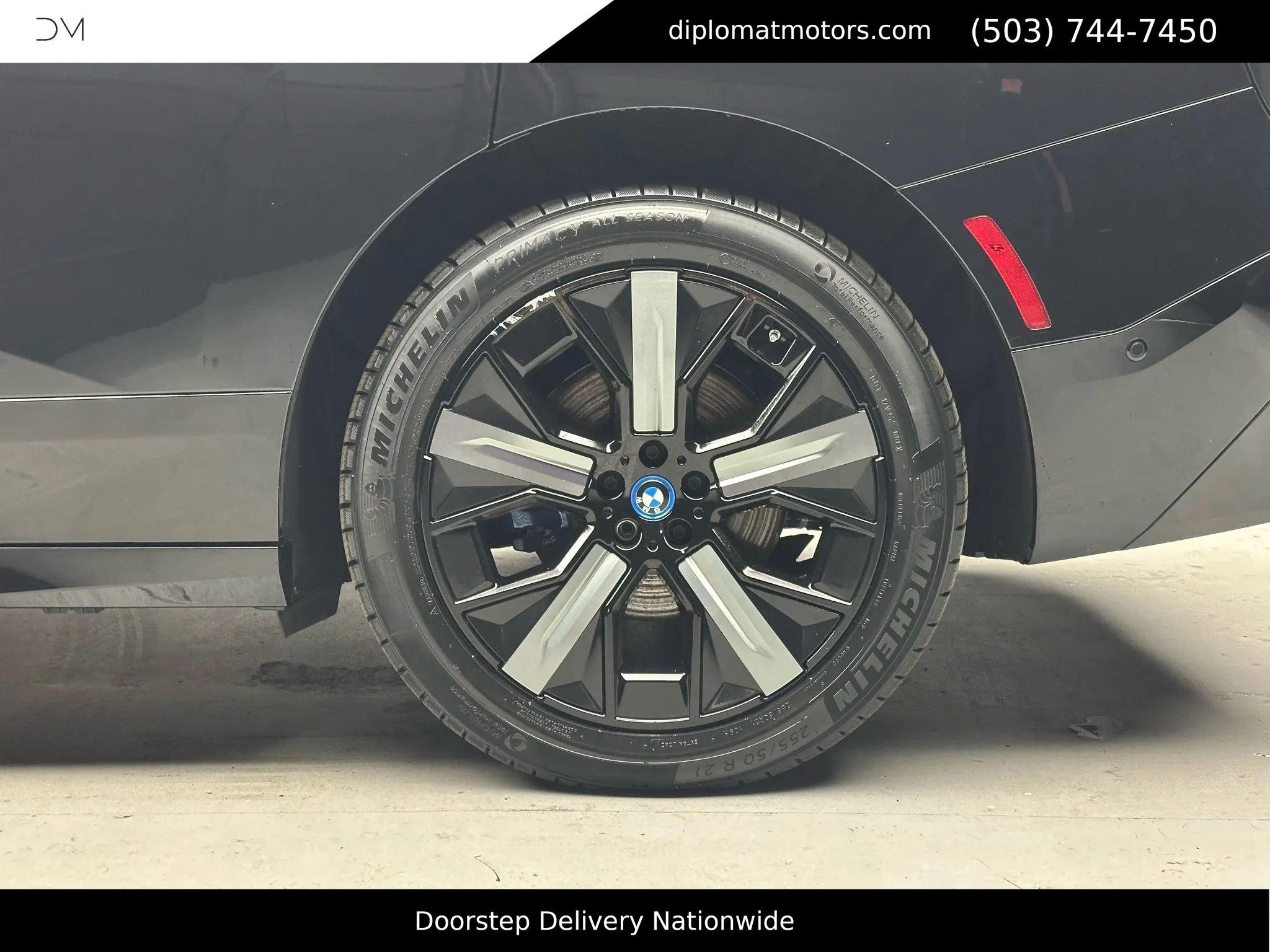 Used 2024 BMW iX xDrive50 w/ Sport Package image 42