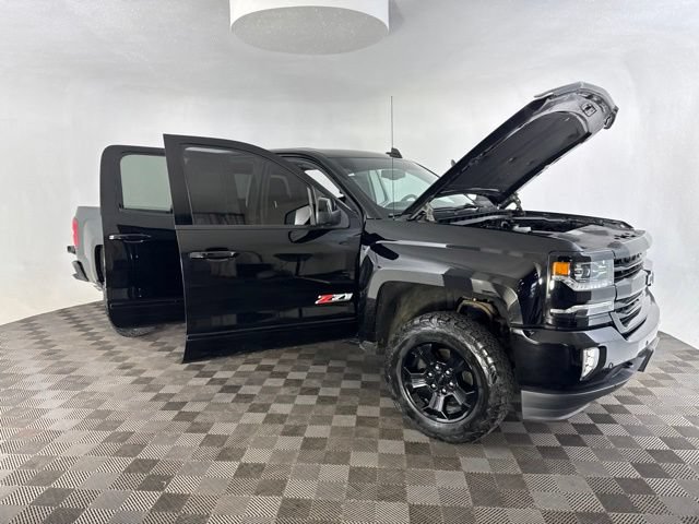 Used 2018 Chevrolet Silverado 1500 LTZ Z71 w/ Midnight Edition AWD/4WD image 14