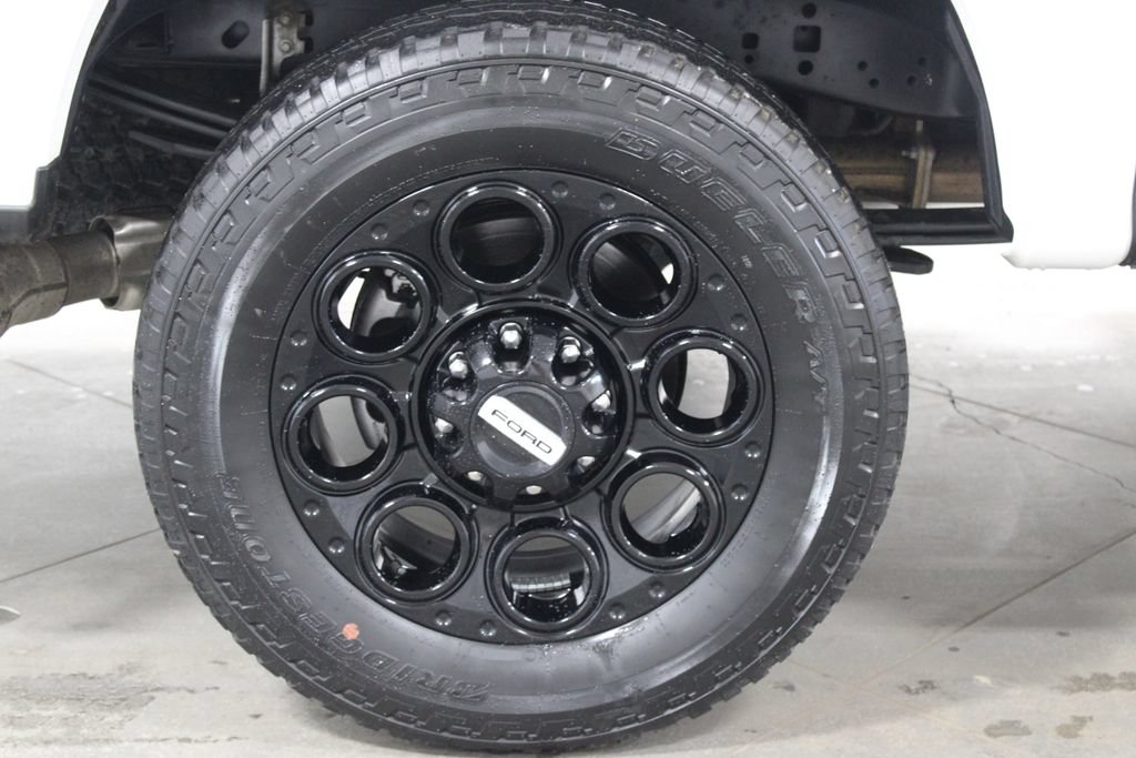 Used 2025 Ford F250 Lariat w/ Black Appearance Package AWD/4WD image 14