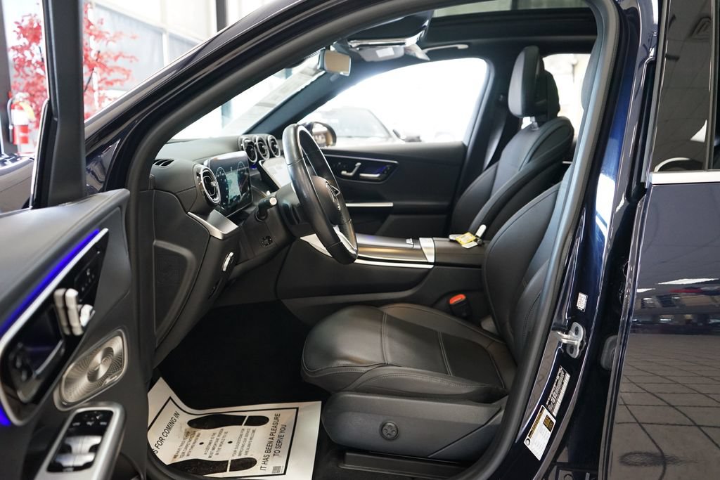 Used 2024 Mercedes-Benz GLC 300 4MATIC image 27