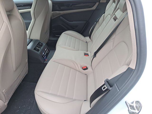 New 2026 Porsche Panamera 4 image 19