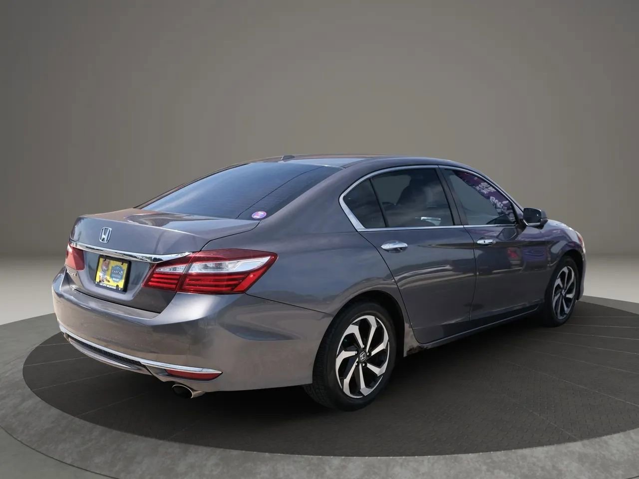 Used 2017 Honda Accord EX image 5