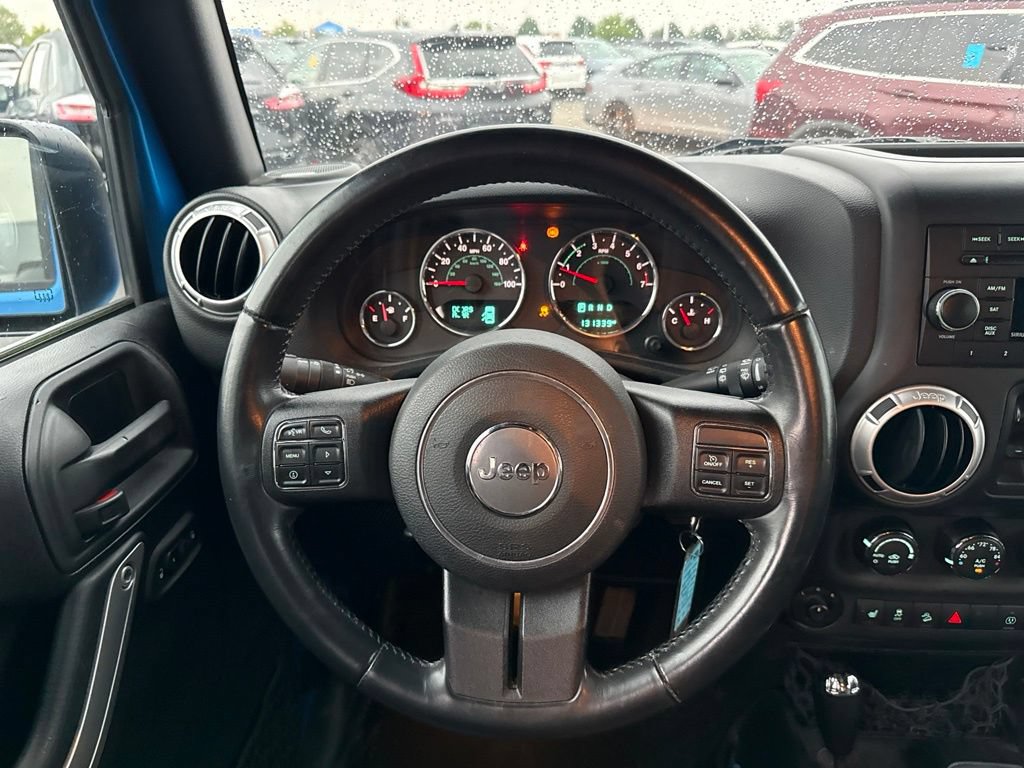 Used 2016 Jeep Wrangler Unlimited Sahara w/ Connectivity Group AWD/4WD image 20