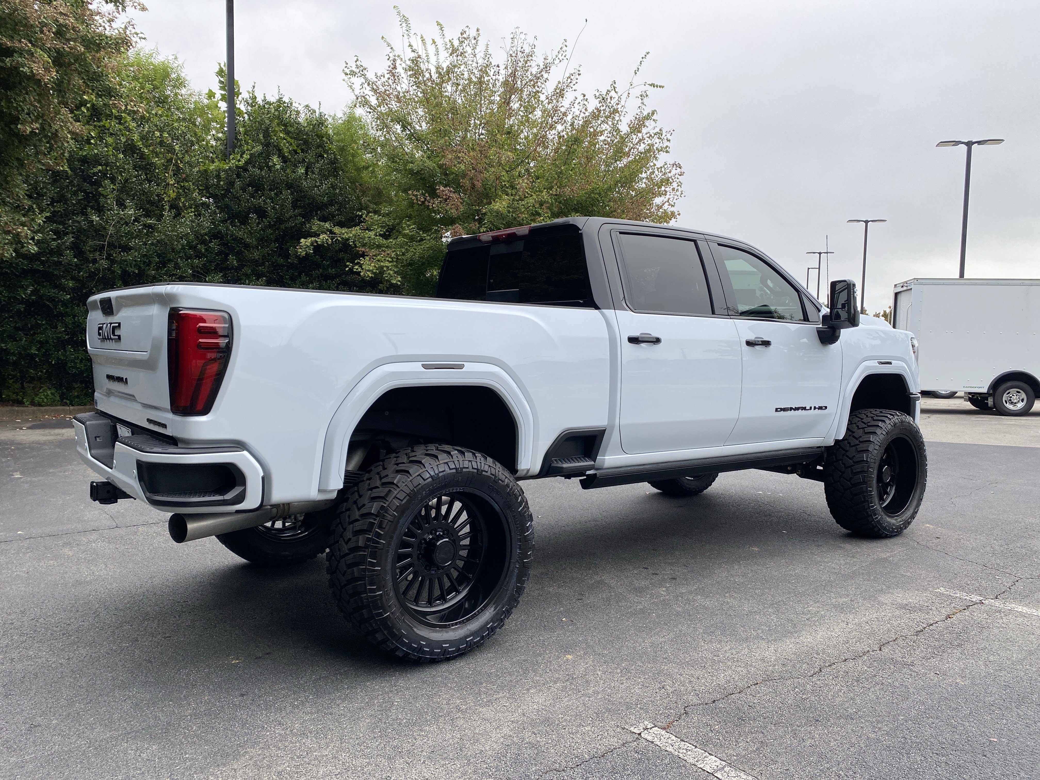 Used 2026 GMC Sierra 2500 Denali Ultimate AWD/4WD image 9