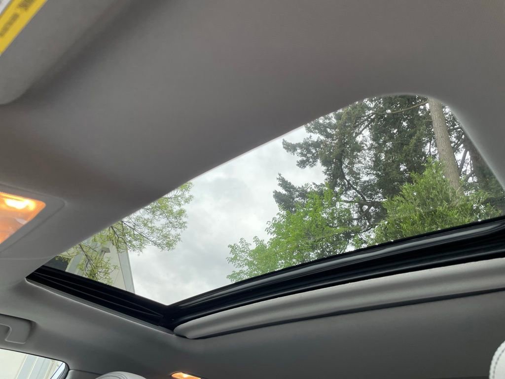 Used 2018 Toyota Highlander XLE AWD/4WD image 18