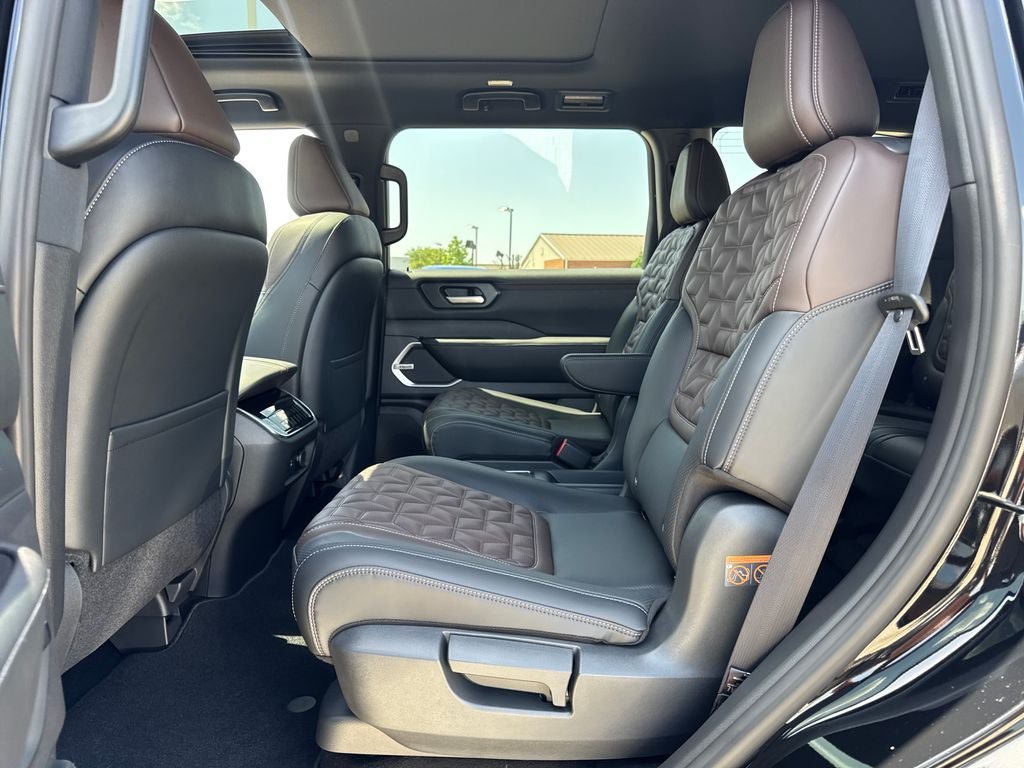 New 2026 Nissan Armada Platinum RWD image 13