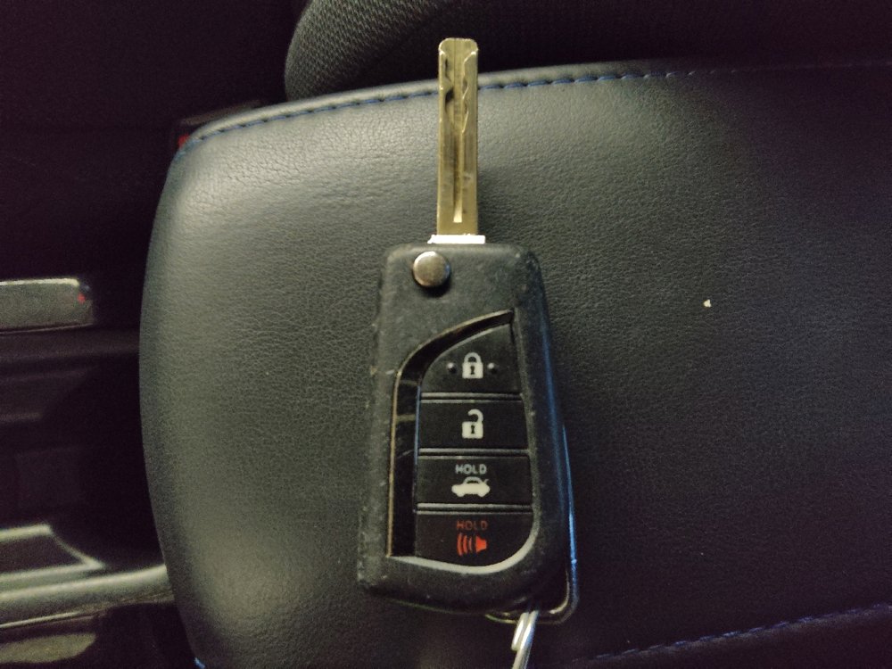 Used 2020 Toyota Corolla SE FWD image 32