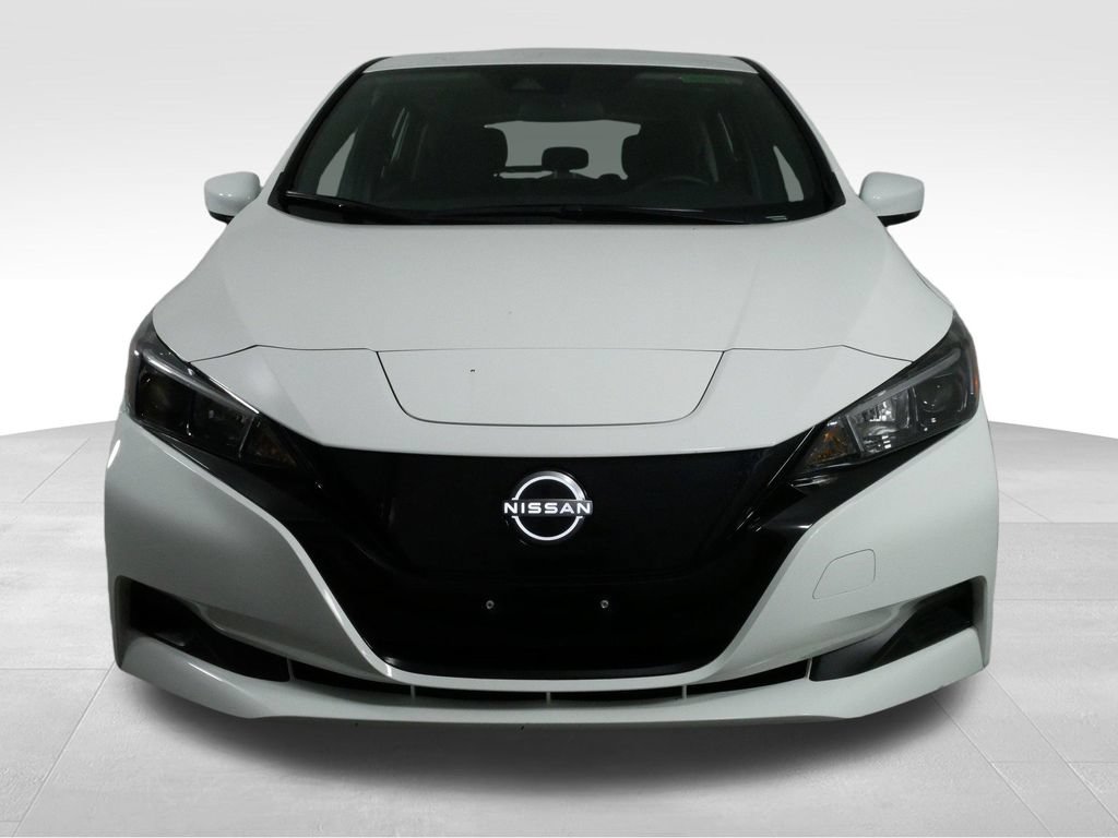 Used 2025 Nissan Leaf S FWD image 3