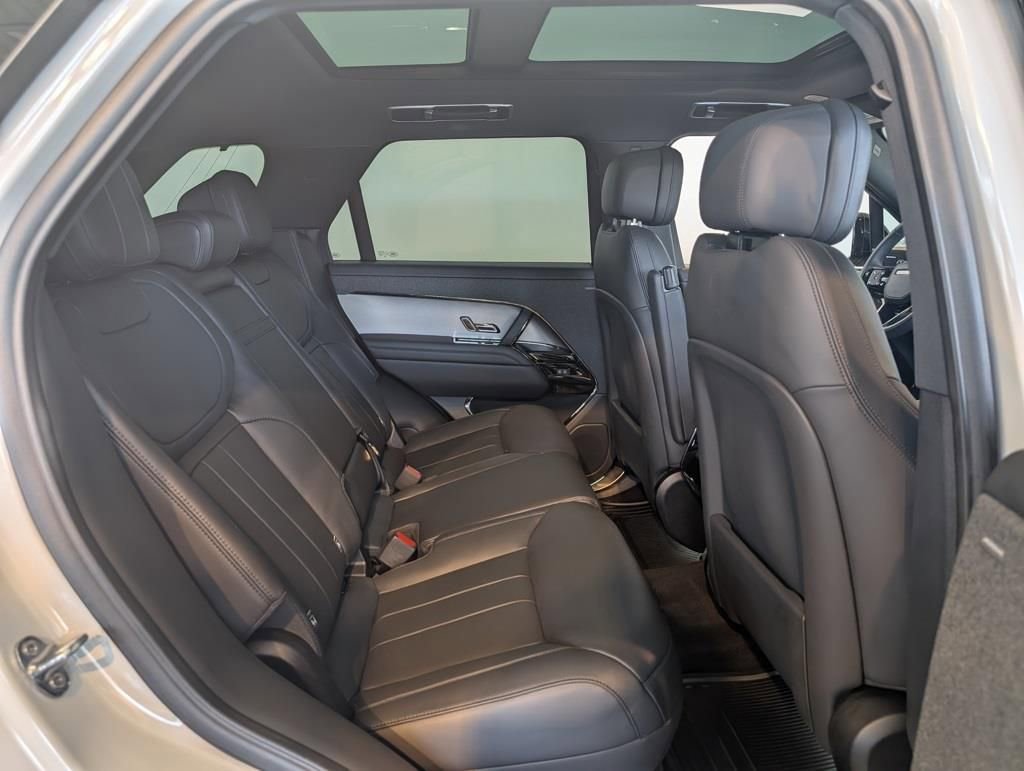 Used 2025 Land Rover Range Rover Sport Dynamic SE image 28