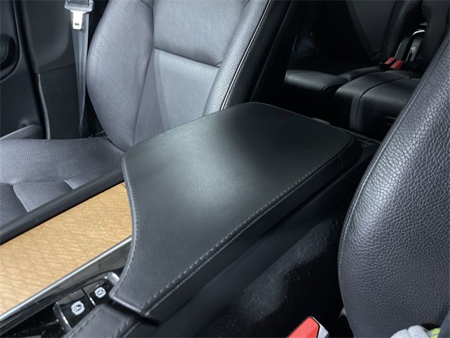 Used 2023 Volvo XC90 B5 Plus image 27