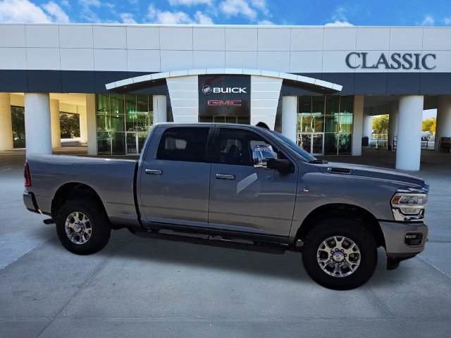 Used 2024 RAM 2500 Laramie AWD/4WD image 9