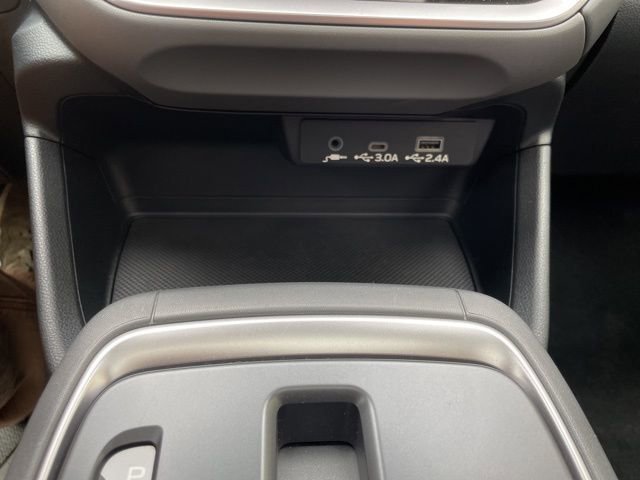 Used 2025 Subaru Crosstrek 2.0i Premium image 14