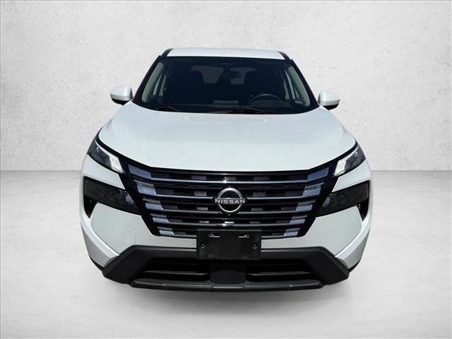 Used 2024 Nissan Rogue SV FWD image 2