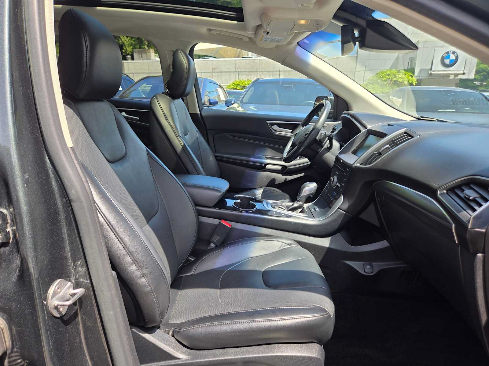 Used 2015 Ford Edge Titanium w/ Equipment Group 302A AWD/4WD image 11