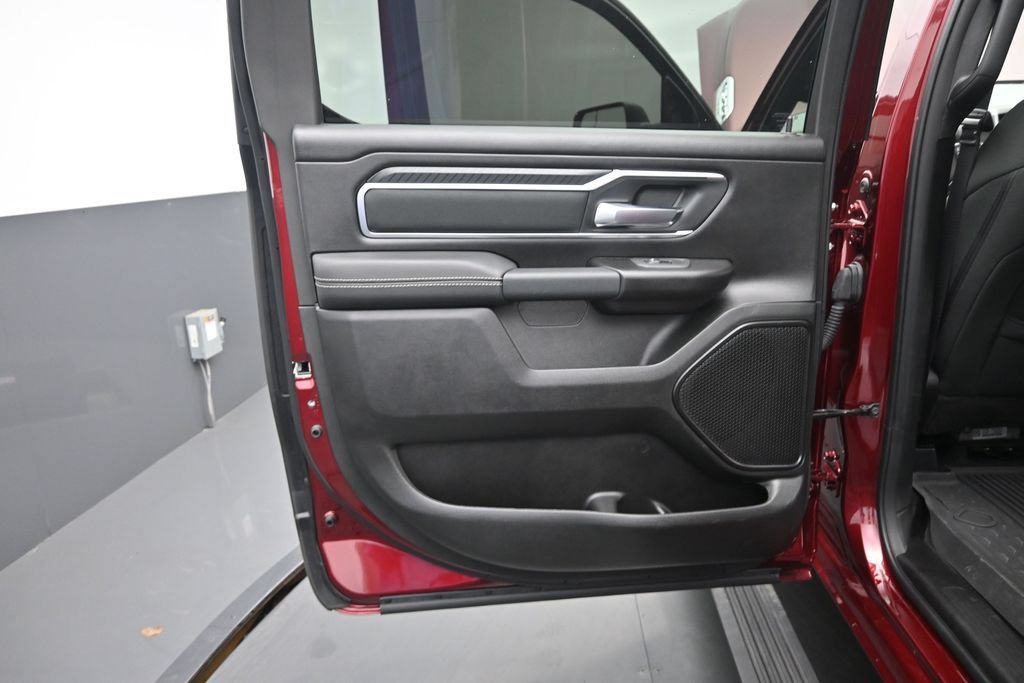 Used 2025 RAM 1500 Big Horn AWD/4WD image 14