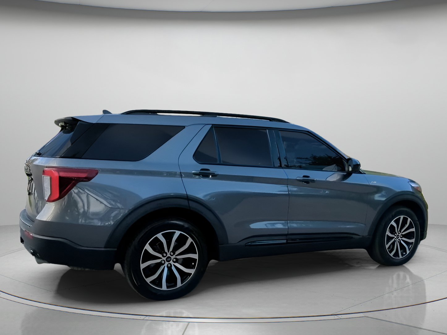 Certified 2023 Ford Explorer ST-Line w/ Class IV Trailer Tow Package RWD image 29