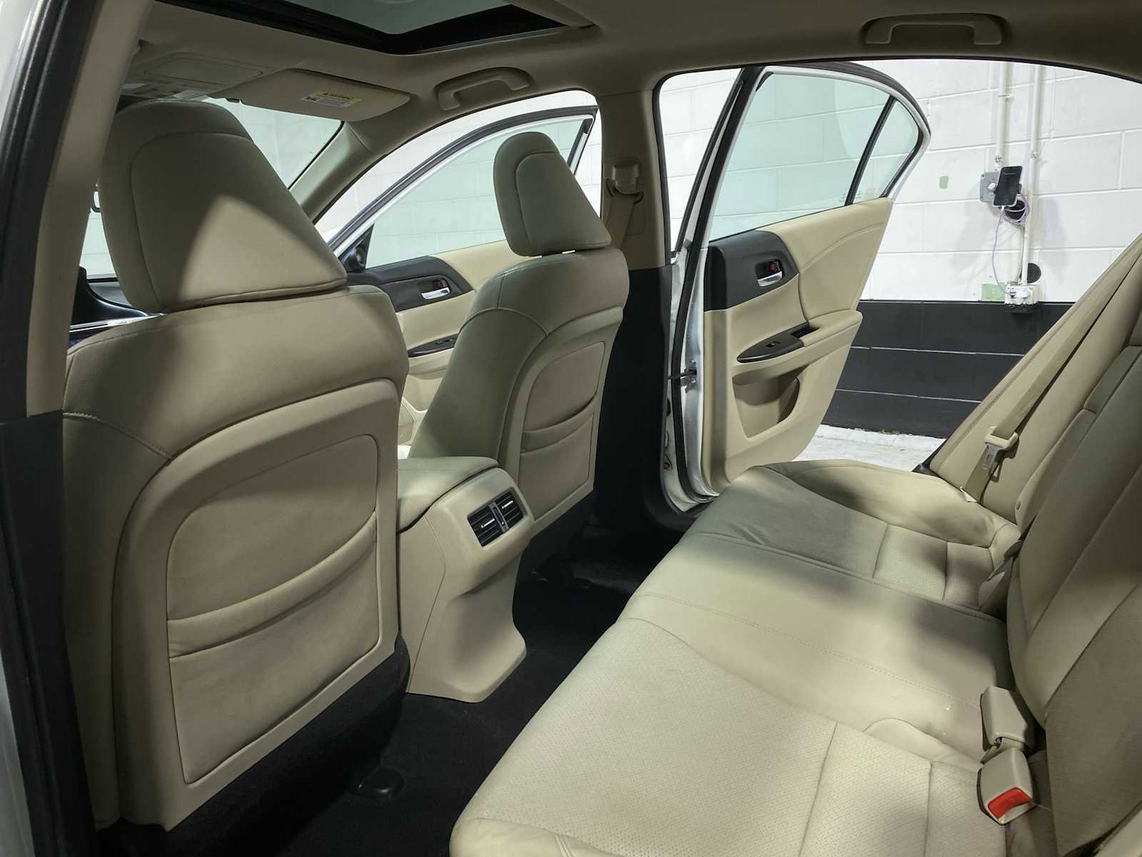 Used 2014 Honda Accord EX-L image 12